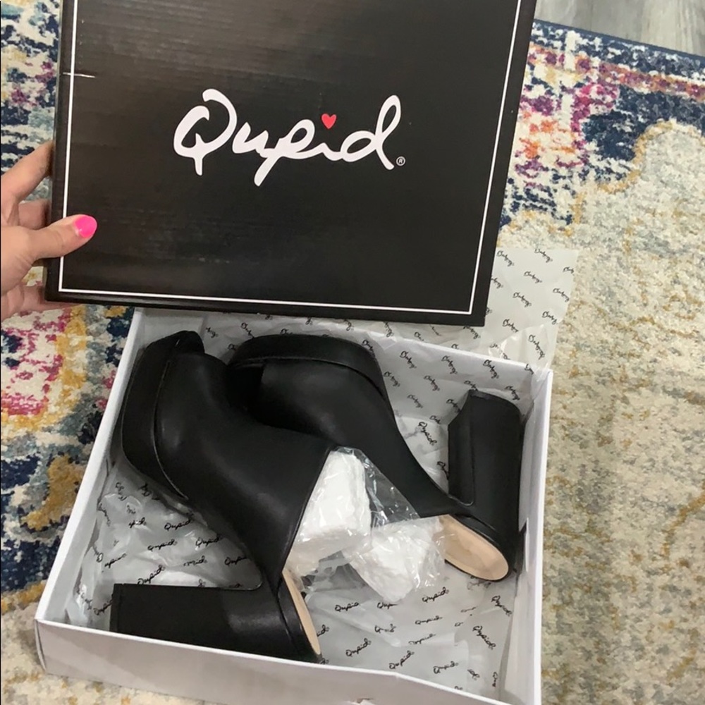 Black Mule Heels